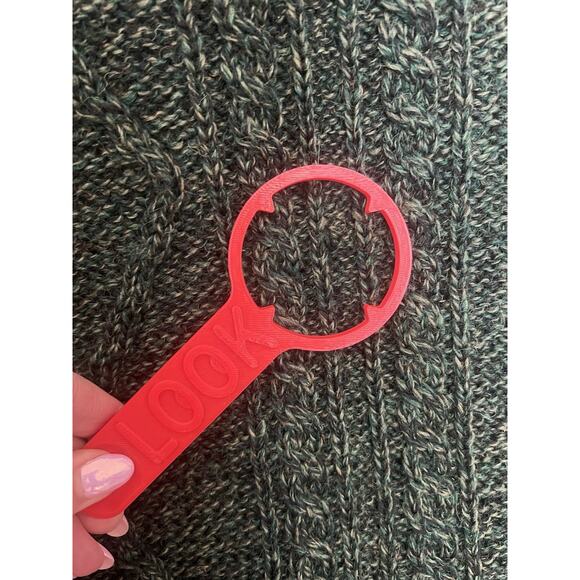 Carraig Donn Cardigan Sz M Green Celtic Knot One Button Irish New Wool FLAWS - Picture 10 of 11